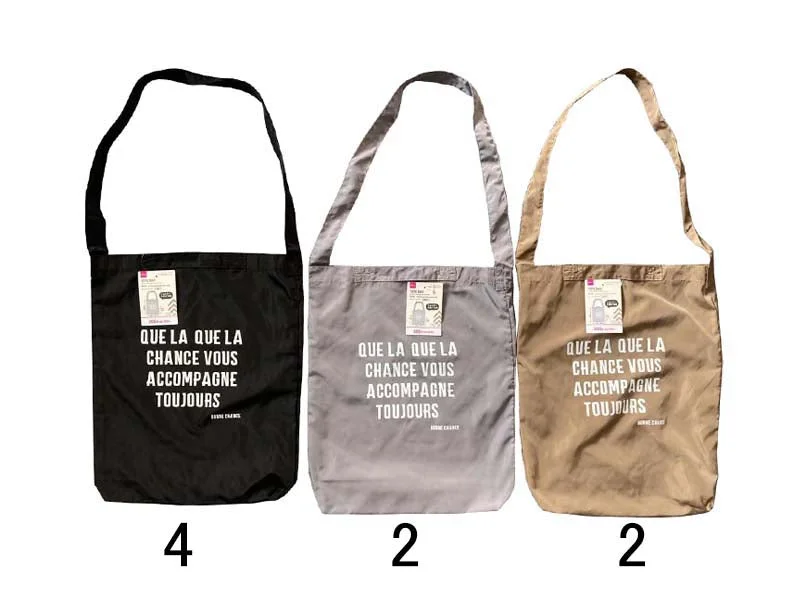 - Car dog seat beltTote bag
