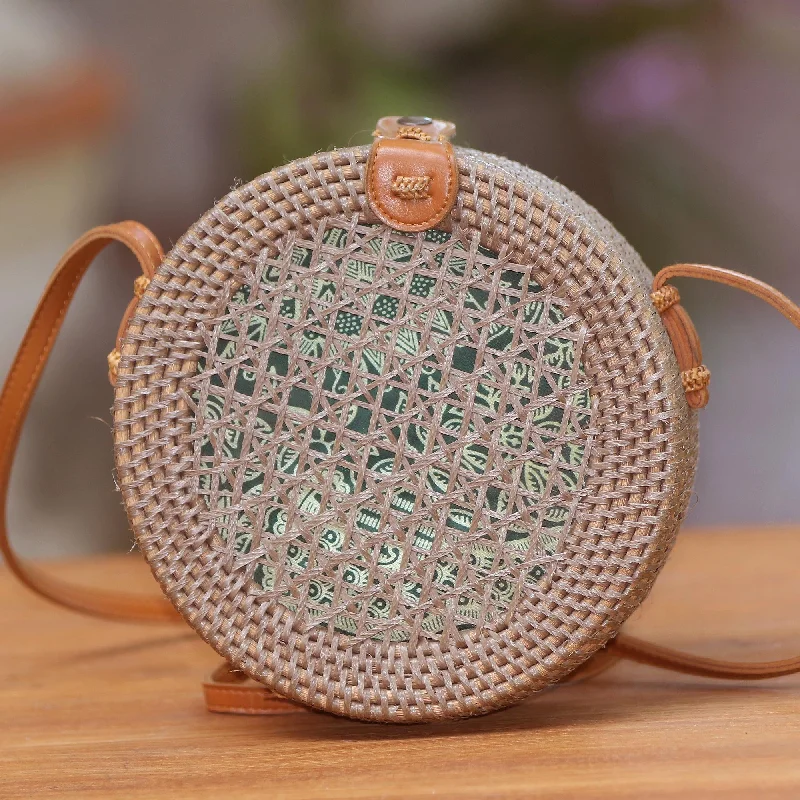 - Dog heart rate monitoring collarBrown Trellis Round Woven Bamboo Shoulder Bag in Brown - Dog heart rate monitoring collarBrown Trellis Round Woven Bamboo Shoulder Bag in Brown