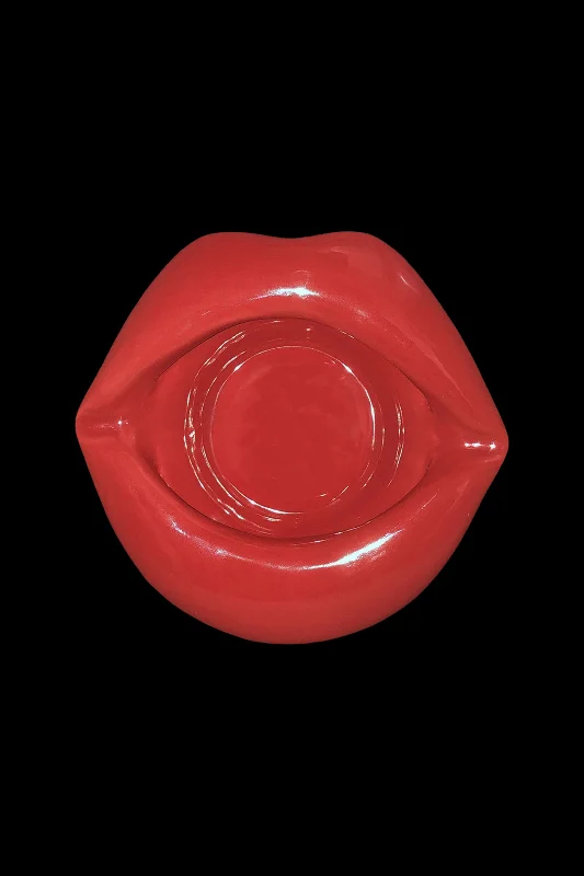 - ​​Christmas pet Christmas clothingSexy Lips Ashtray