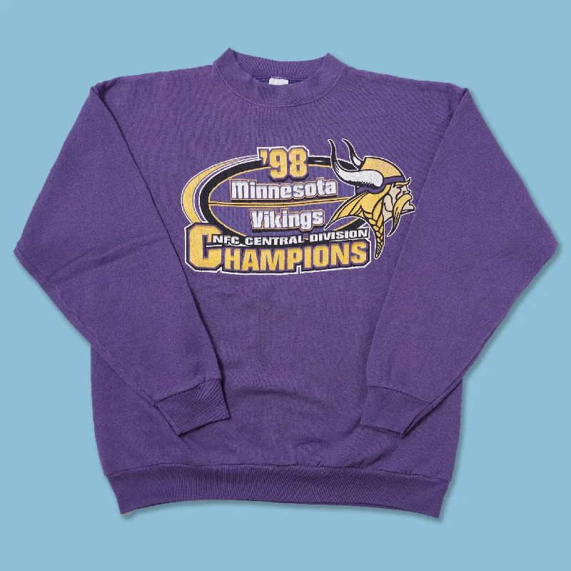 - Automatic induction pet water dispenserVintage 1998 Vikings Sweater Large