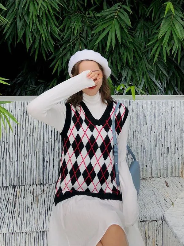 Trendy Check Knitted Vest for Women