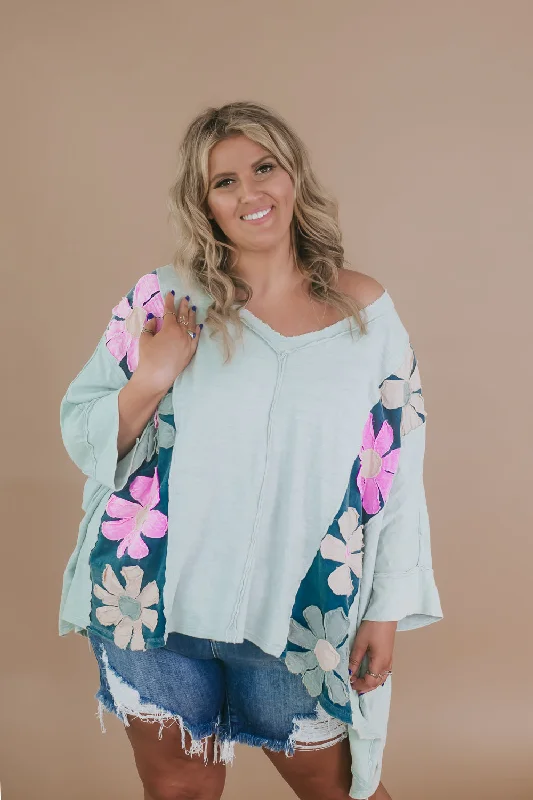 Oli & Hali: Oversized Washed Daisy Patch Top